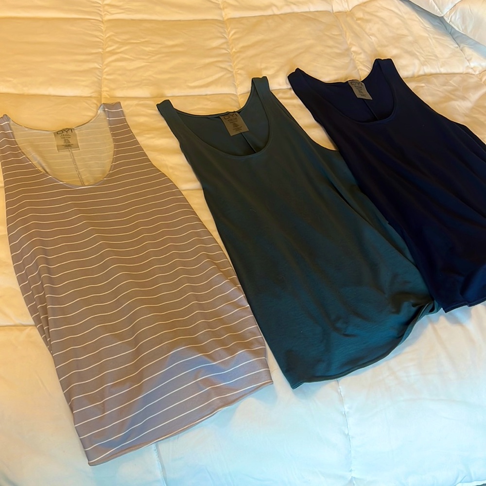 3 DYI workout tanks